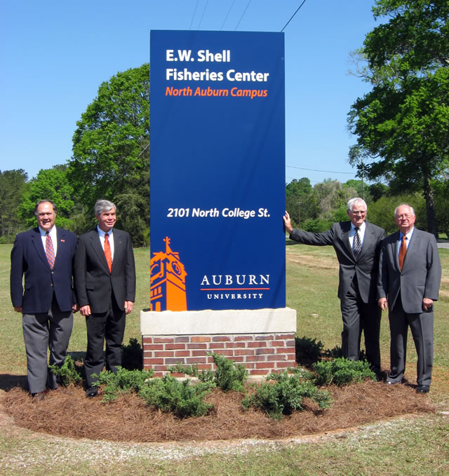 Dignitaries at E.W. Shell Fisheries Center dedication 