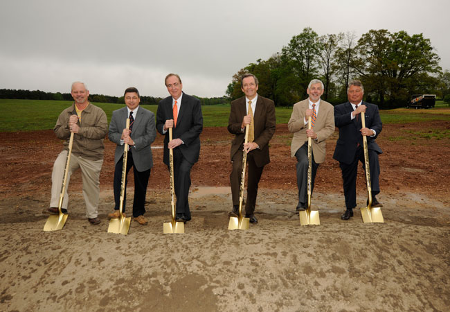 Groundbreaking at feedmill